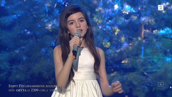 Angelina Jordan White