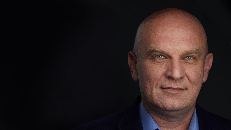 Трахать все что шевелится а все что не шевелится шевелить и