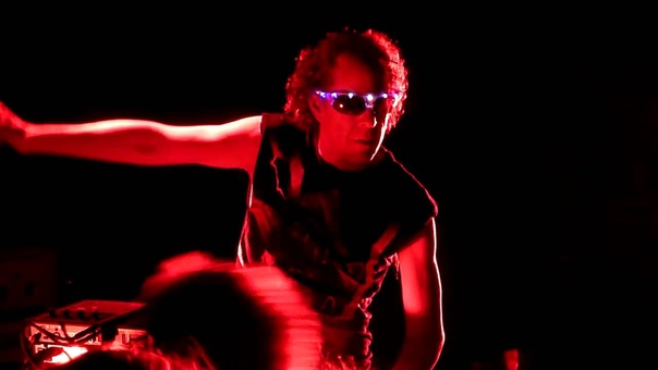 Suicide Johnny + Girl ( Live in Copenhagen, August 27th,