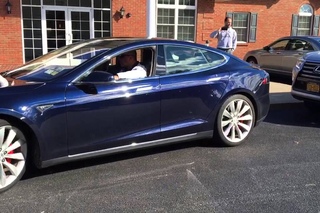 Tesla self parking