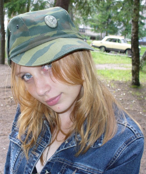 Анютка Громова | Песь (деревня)