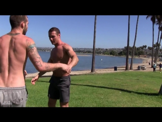 Гей секс Buck loads up