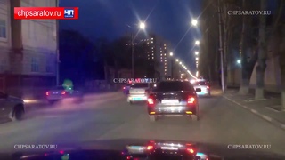 ЧП-САРАТОВ. ОЧЕВИДЦЫ ЗАПЕЧАТЛЕЛИ ЗАХВАТЫВАЮЩУЮ ПОГОНЮ ЗА НЕАДЕКВАТНЫМ ВОДИТЕЛЕМ