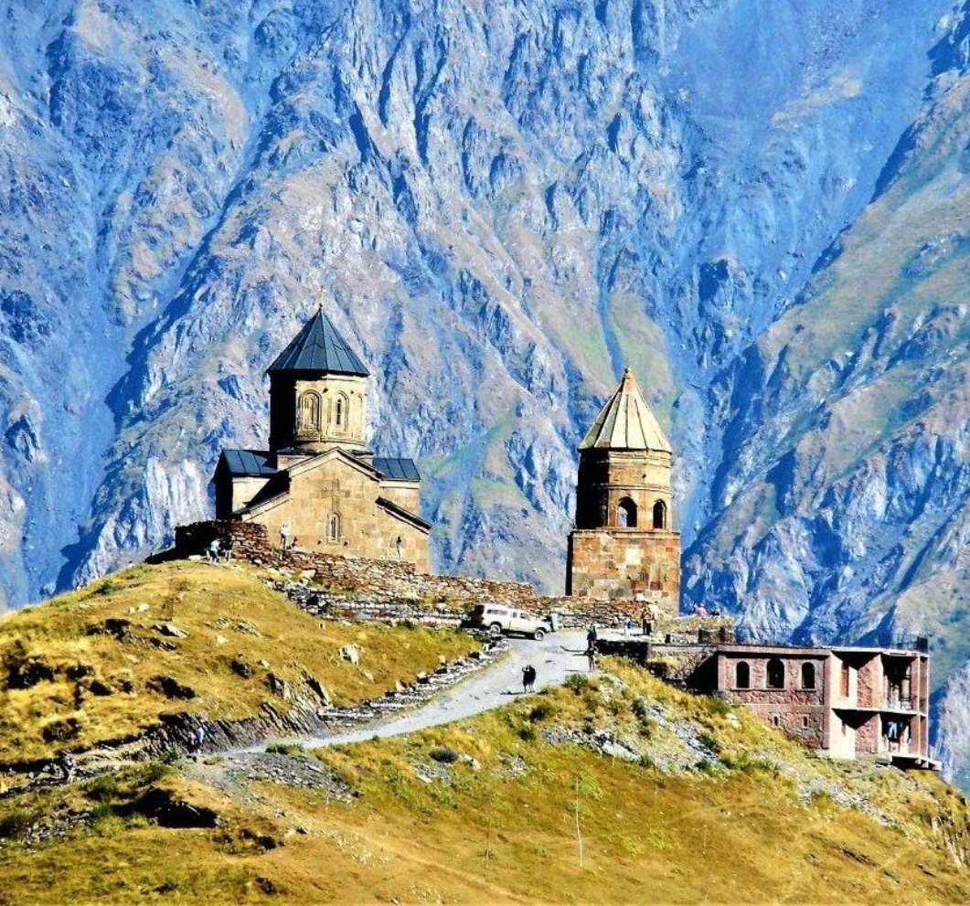 гора казбеги в грузии